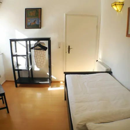 Hansel - #a33488 *